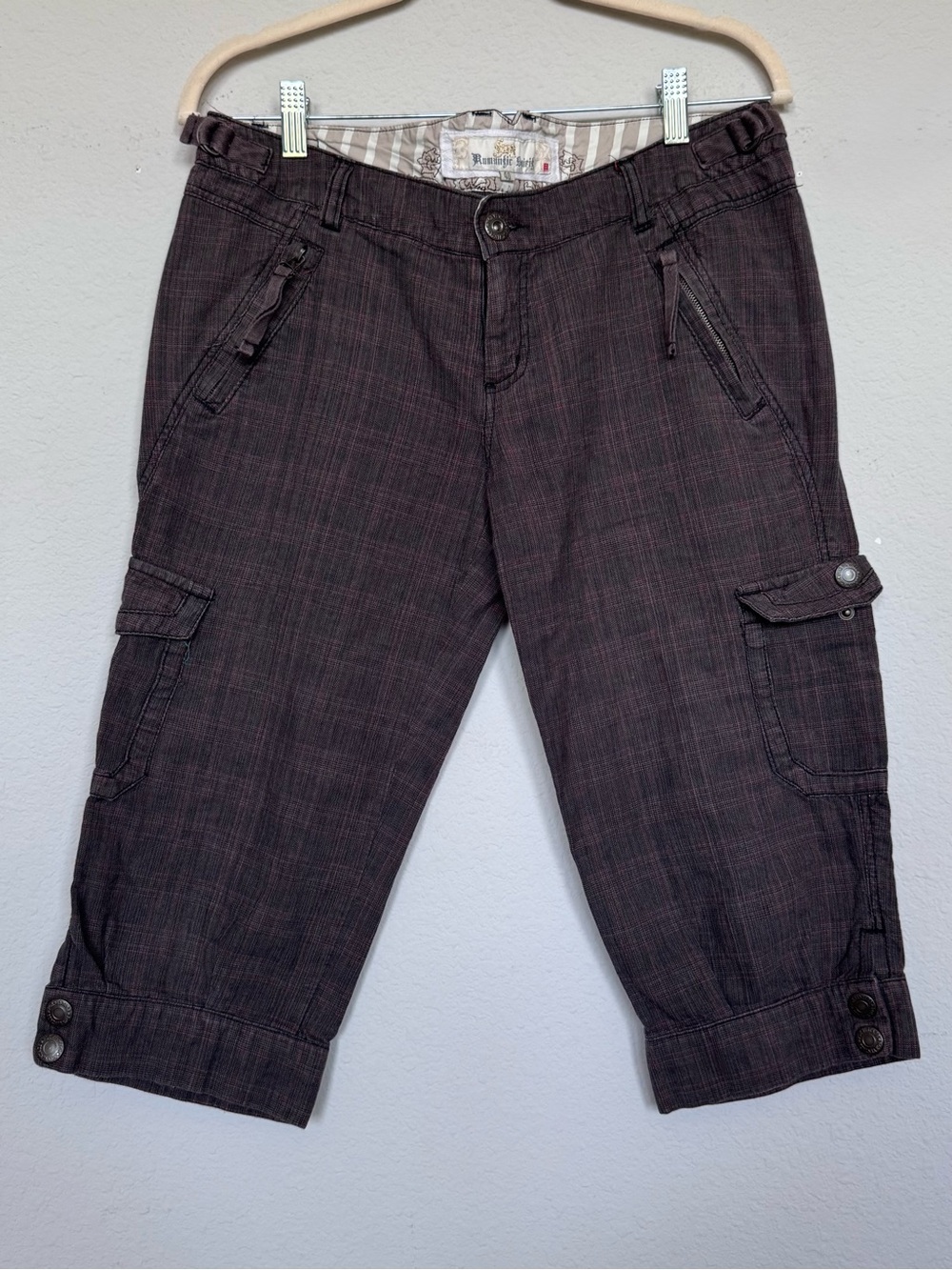 Vintage Y2K Fox Romantic Spirit Plaid Cargo Capris Shorts Low Rise Grunge